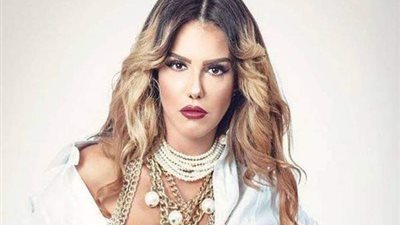 دنيا عبد العزيز تحيي الذكرى السابعة لوفاة جدتها: 