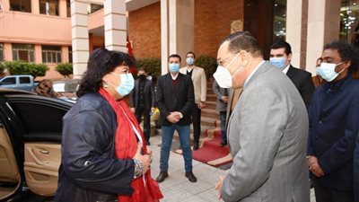 وزيرة الثقافة تصل الشرقية لـ