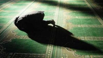 في الركعة الأخيرة.. وفاة موظف أثناء سجوده بأحد مساجد الأقصر