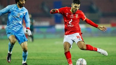 عبد الحفيظ يكشف موقف الأهلي من رحيل محمد شريف