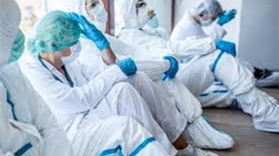 العاملون في مجال الرعاية الصحية معرضون لخطر الإصابة بإضطرابات عقلية (دراسة)