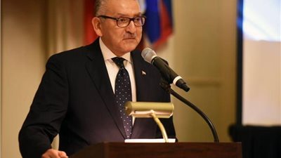 سفير مصر بواشنطن: يجب مواجهة تدخلات إيران المدمرة لدول المنطقة