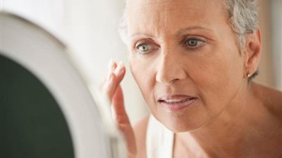 تعرفي على نصائح تجعلك أصغر سنًا