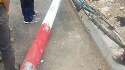 العناية الإلهية تنقذ طفلا بعد سقوط عمود متهالك بقنا