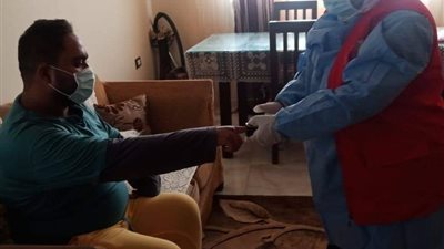انطلاق مبادرة رئيس الجمهورية لمتابعة حالات العزل المنزلي بالقليوبية (صور)