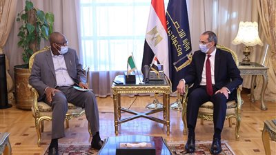 وزير الاتصالات يبحث مع سفير بيلاروسيا تعزيز التعاون المشترك