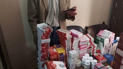 تحرير 119 محضرا و86 مذكرة بالغلق الإدارى وإلغاء تراخيص 9 صيدليات بالبحيرة (صور)