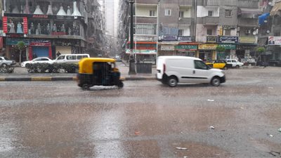 هطول أمطار رعدية على الإسكندرية.. ودرجات الحرارة تصل لـ