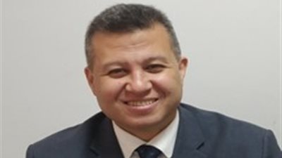 أستاذ اقتصاد يطالب بمبادرات جديدة لدعم السياحة في مواجهة كورونا