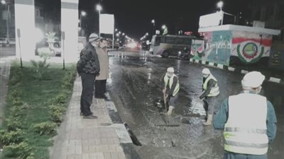 فرق وأطقم مجابهة الأزمات تواصل كسح مياه الأمطار بمراكز البحيرة