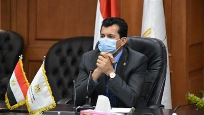 الرياضة تشكل لجنة للتحقيق في واقعة الصور الخادشة بأحد الأندية