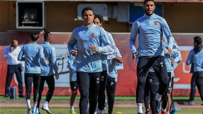 تدريبات بدنية وتقسيمة قوية للاعبي الأهلي استعدادًا لمواجهة المقاولون العرب