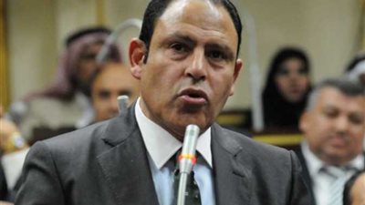 بخط اليد.. النائب رياض عبد الستار يعتذر عن الإساءة للفنانين