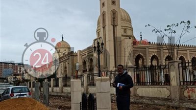 خلاف بين وزير الأوقاف ومحافظ الغربية يتسبب في إحالة 25 عاملًا وموظفًا بمسجد السيد البدوي للتحقيق (صور)