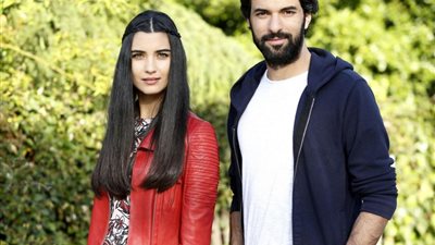 بعد العشق الأسود.. توبا بويوكوستن تلتقي بأنجين أكيوريك في مسلسل 