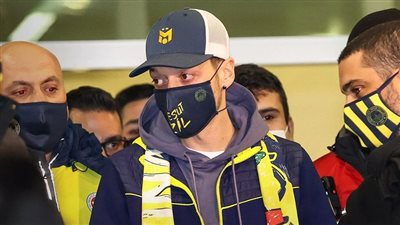 فينجر: هذا ما يحتاجه أوزيل للنجاح مع فنربخشة التركي