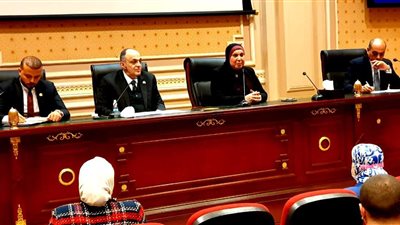 وزيرة التجارة: تخفيض جدية حجز الوحدات الصناعية لـ10 آلاف جنيه