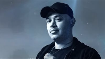 خالد تاج الدين يشكر أيمن بهجت قمر لمساعدته في خروج أغنيته الأولى للنور