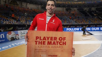 أحمد الأحمر: شيء عظيم أن تلعب كأس عالم على أرضك