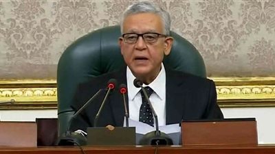 رئيس البرلمان يعلن قواعد الحديث بالجلسة.. و يؤكد: لابد من المحافظة على المظهر الحضاري