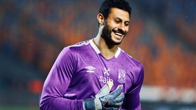 مصدر يكشف سر تخفيض العقوبة على محمد الشناوي (خاص)