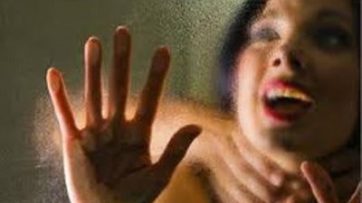 لشكه بسلوكها.. أب ينفذ حكم الإعدام في ابنته بالإسكندرية 