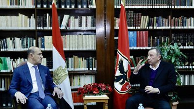 محمود الخطيب يستقبل وزير الشباب والرياضة العراقي (صور)