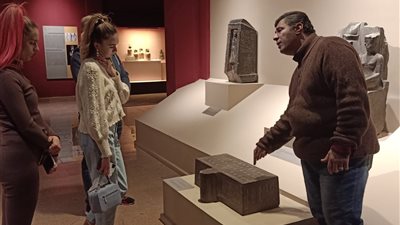 المدونون الأوكرانيون في زيارة لمتحف الغردقة