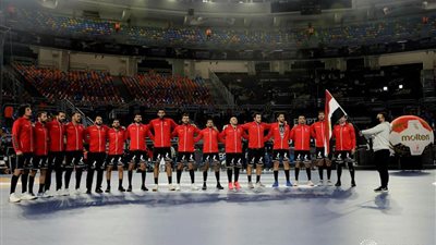 ميدو معلقًا على أداء لاعبي منتخب مصر لكرة اليد: 