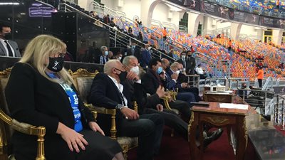 وزير الرياضة يشهد مباراة السويد وسلوفينيا في مونديال اليد