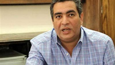 وزير  الرياضة يطالب 