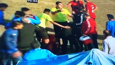 اشتباكات في مباراة الإعلامين والفيوم.. والحكم يكتفي بالإنذار