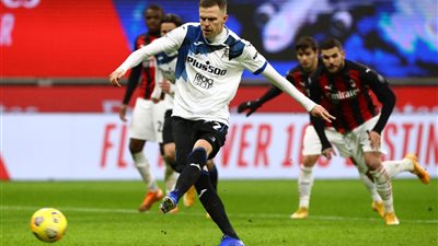 أتالانتا يمطر شباك ميلان بثلاثة أهداف في الدوري الإيطالي 