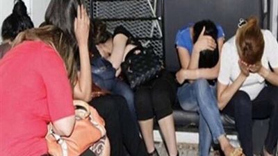 عمال مدرسة إعدادية حولوا غرفة العزل لوكر دعارة ومسؤول يكتشف الواقعة (مستندات وتفاصيل صادمة)