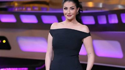 غادة عبد الرازق تحتفل بعيد ميلاد حفيدتها: 