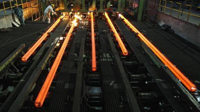 اليوم ..المصري للدراسات الاقتصادية يناقش قرار تصفية الحديد والصلب بحضور وزير قطاع الأعمال