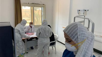 5 أعراض جانبية للقاح كورونا قبل انطلاق حملة تطعيم الأطقم الطبية بمستشفيات عزل الإسماعيلية