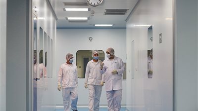 ننشر صورة الإقرار الصحي لحصول الأطقم الطبية على لقاح كورونا