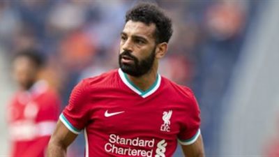 صلاح وفيرمينو أساسيين مع ليفربول.. وفيرنانديز على مقاعد بدلاء مانشستر يونايتد