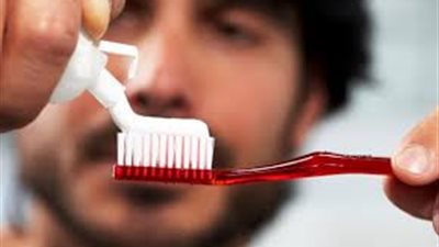 فرشاة الأسنان تقوم بالحماية ضد فيروس كورونا (دراسة)