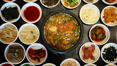 تعرف على الأطعمة الكورية الشائعة عالميًا