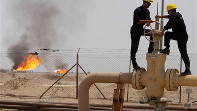 تراجع أسعار النفط عالميا بضغط تزايد إصابات كورونا