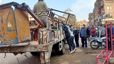 محافظ القليوبية: تشميع وغلق 3 كافتيريات وتحرير 15 محضر مخالفة بشبرا الخيمة (صور) 