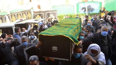 عمرو خالد وأسامة الأزهري وعلي الجفري يودعون عبلة الكحلاوي بالدعاء والبكاء (صور)