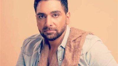 أكمل رسلان يُعلن وفاة والده: 