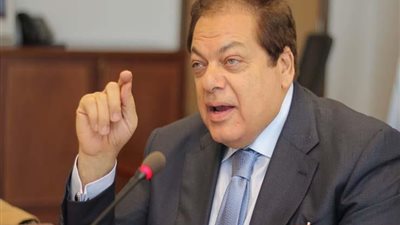 وكيل النواب يدعو للنظر في قوانين العمل بعد جائحة كورونا