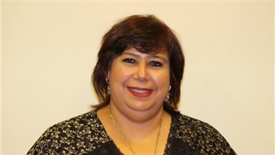 الشاعرة أسماء جلال تلقي قصيدتي 