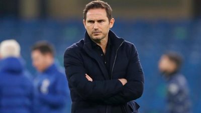 لامبارد يبحث عن نادِ جديد لتولي تدريبه