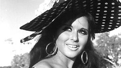 سعاد حسني تصف نفسها بالأم مربية الأجيال.. وهذا هو رأيها في المرأة 