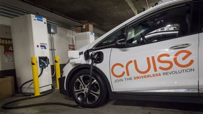 تحالف جديد في سوق السيارات الذاتية القيادة بين 